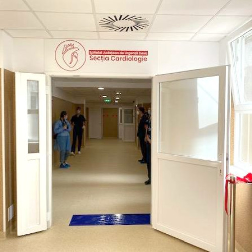 Zeci de hunedoreni gasesc salvare la Spitalul Judetean de Urgenta Deva