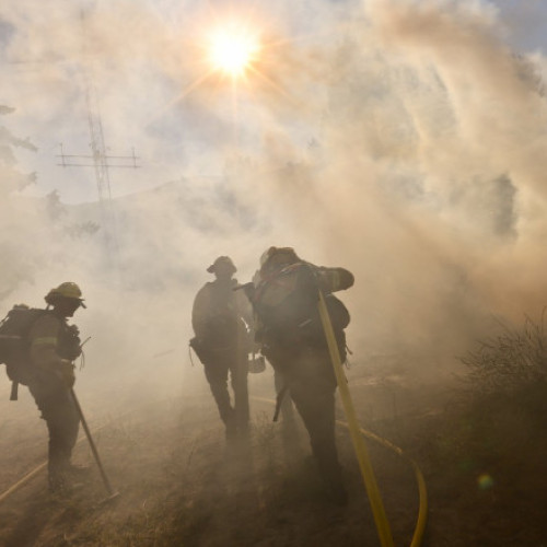 Val de căldură extremă lovește Statele Unite: Incendii și evacuări în California