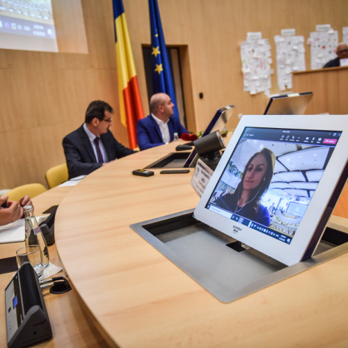 Consiliul Județean Sibiu trimite angajații la cursuri de competențe digitale