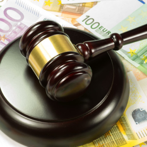 Politiste din Sectorul 1 eliberate din arest preventiv, acuzate de luare de mită