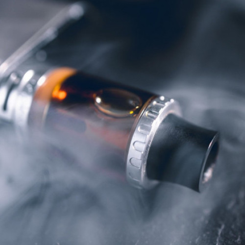 Camera Deputaților a adoptat legea care interzice publicitatea la țigarete electronice