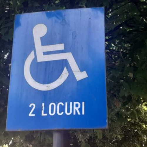 Beneficiarii cardului de parcare gratuit au la dispoziție două săptămâni pentru a solicita noul model