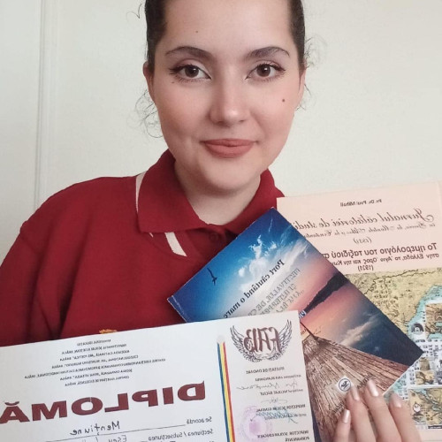 Elevii de la Colegiul National "Roman-Voda" publică zilnic rezultatele competițiilor