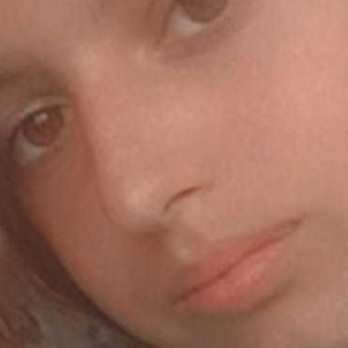 Fata de 13 ani din Vrancea, căutată de polițiști după ce a plecat de acasă