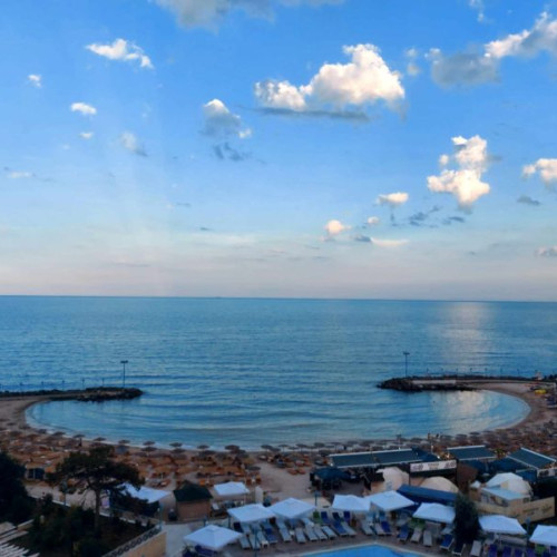 Peste 80.000 de turiști așteptați la mare în minivacanța de Rusalii