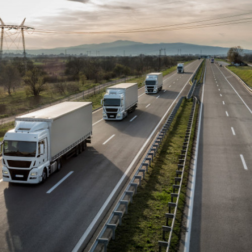 Circulația camioanelor grele interzisă în 15 județe din cauza caniculei