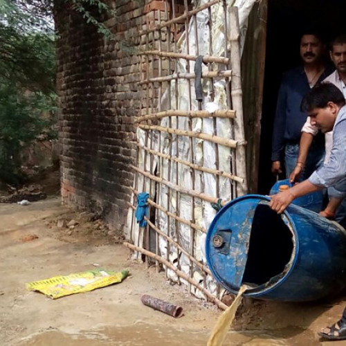 Cel puțin 34 de persoane și-au pierdut viața în India din cauza alcoolului contrafăcut în Tamil Nadu