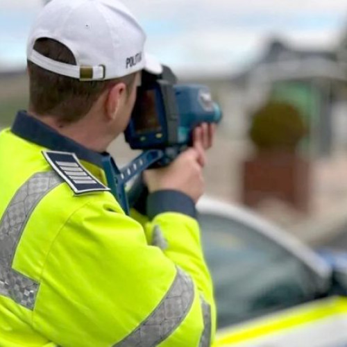 Șofer din Hunedoara, prins circulând cu 159 km/h într-o zonă cu limită de 80 km/h