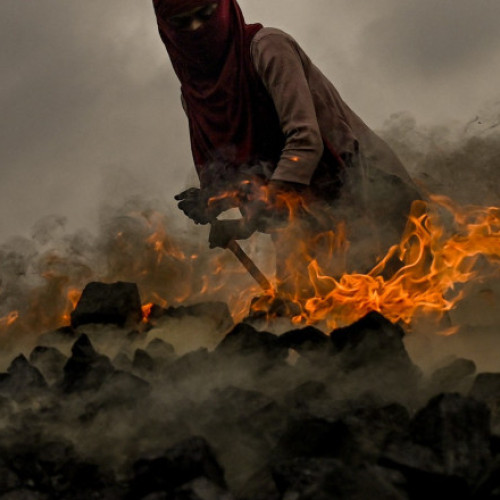 India a folosit mai mult cărbune decât Europa și America de Nord la un loc în 2023, cel mai cald an din istorie