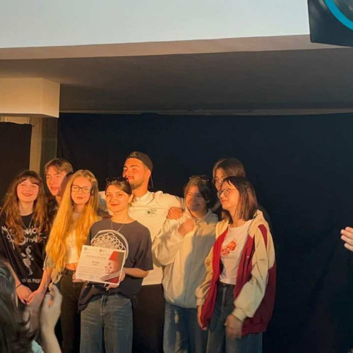 Elevii trupei "Atelierul de Teatru" din Iasi castiga mari premii la Festivalul National de Teatru "TEATRU-FEST" din Cluj