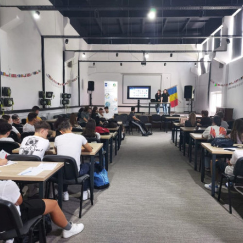 Activitate de diseminare finală la Colegiul Național "Avram Iancu" Ștei în cadrul proiectului Erasmus+