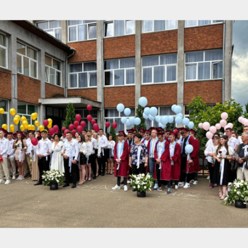 Colegiul Tehnic "Ioan Ciordaș" Beiuș sărbătorește festivitatea de absolvire a celei de-a 139-a promoții