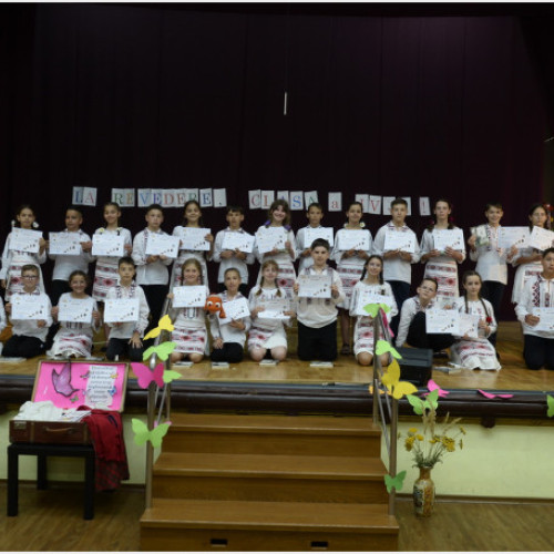 Elevii clasei a IV-a C de la Liceul Greco-Catolic "Iuliu Maniu" din Oradea si-au luat ramas bun de la ciclul primar