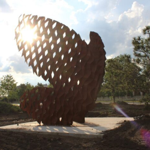 Sculptura monumentala "Efectul Fluture" înfrumusețează municipiul Buzău