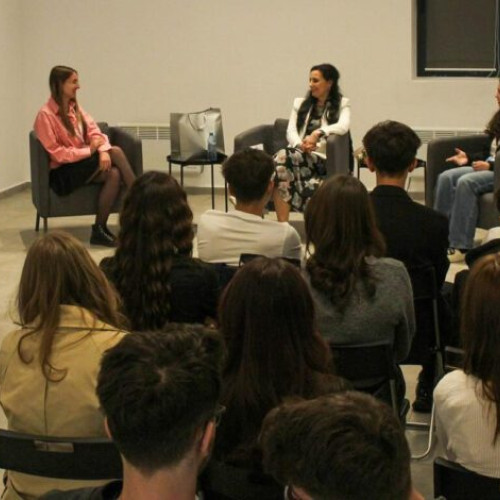 Consiliul Județean al Elevilor Invita Colegii la Workshop-uri în Cadrul Proiectului "Discovery Hub"