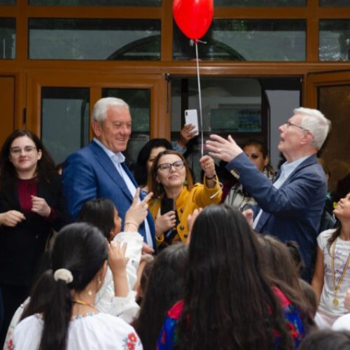 Vizita delegației suedeze la Școala Gimnazială "M. Kogălniceanu"