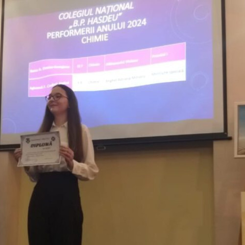 Denisa Georgiana Banu, Eleva Premiată pentru Performanțele Sale de Excepție la Olimpiadele Școlare