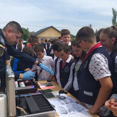 Elevii Școlii "N. I. Jilinschi" din Vernești Participă la Activități de Prevenire a Criminalității