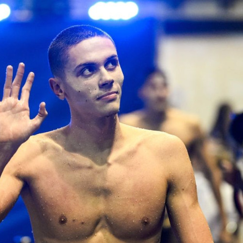 Ștafeta României s-a calificat în finala de 4x100 metri liber la Campionatul European de Natație