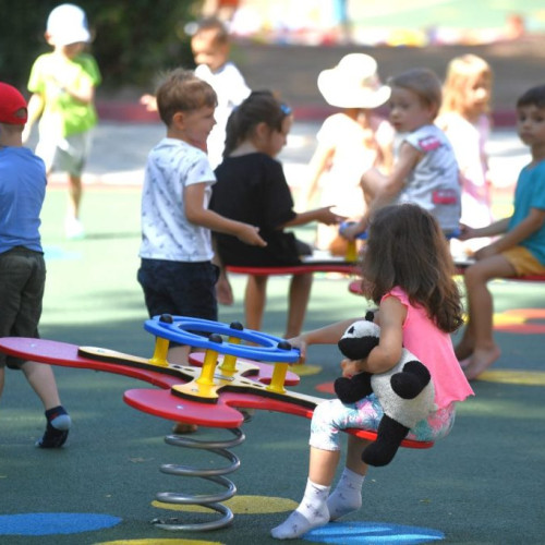 Grădiniţele din Iaşi vor fi deschise pe perioada verii pentru preşcolari