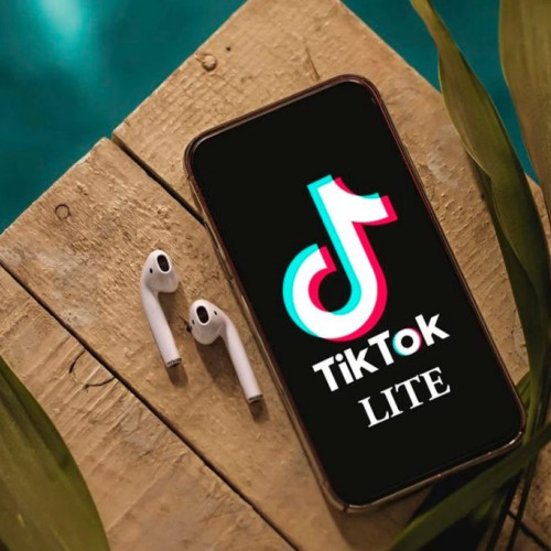 Comisia Europeană investighează aplicația TikTok Lite și avertizează cu privire la suspendarea unei funcții