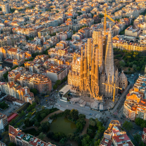 Barcelona interzice închirierea apartamentelor turistice începând din 2028