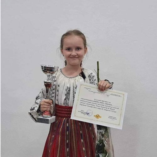 Festivalul-concurs "Tineri interpreti de muzica populara Scoarta" 2024 îşi propune să devină o tradiţie în judeţul Gorj