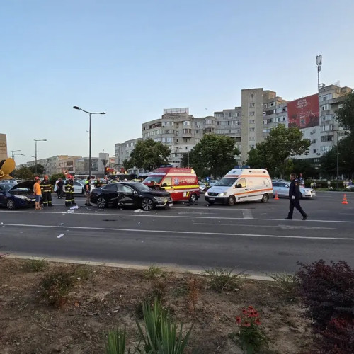 Accident grav în Constanța: Ambulanță SMURD implicată