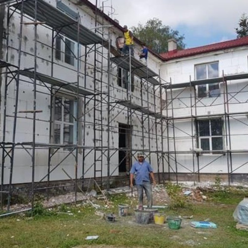 O școală din județul Botoșani va fi reabilitată cu fonduri de la compania națională de investiții