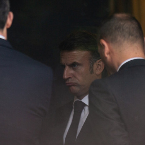 Popularitatea președintelui Emmanuel Macron în cădere liberă