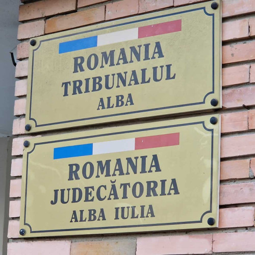 Trimiși în judecată pentru trafic de droguri în Alba