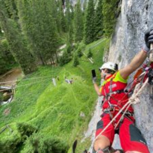 Salvamontist din Brașov inclus în un exercițiu spectaculos de salvare