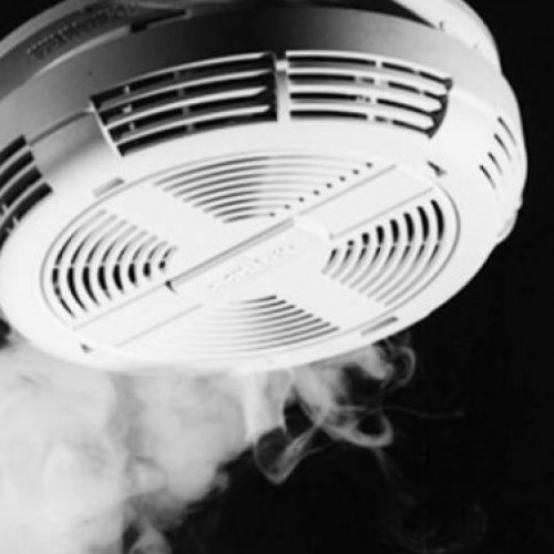 Initiatorii campaniei "Detector pentru viață" au distribuit gratuit 500 de detectoare de fum și de monoxid de carbon