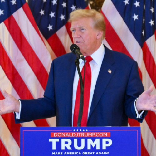 O fostă angajată a lui Donald Trump susține că acesta a făcut glume despre cuptoarele naziste