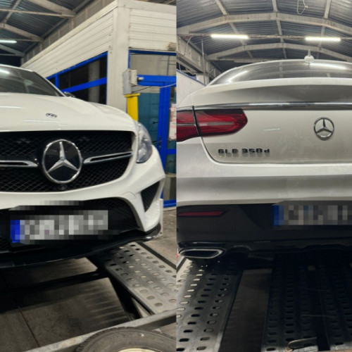 Un galățean cercetat penal după ce a fost prins transportând un autoturism de lux cu piese de la o mașină căutată de poliție