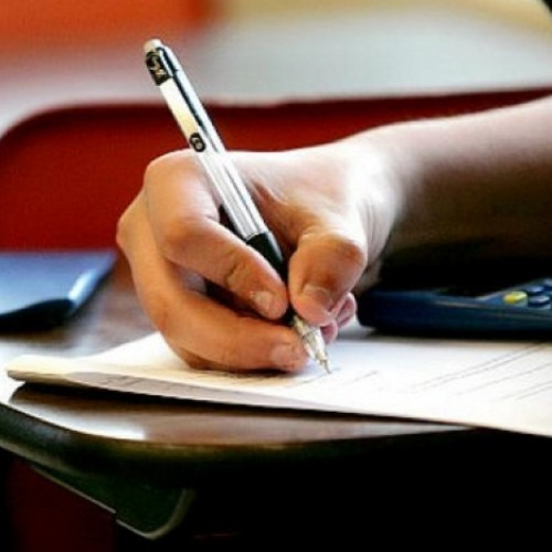 Absolvenții claselor a VIII-a au susținut prima probă a Evaluării Naționale