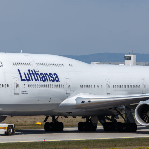 Lufthansa anunță introducerea unei suprataxe de mediu pentru zborurile din țările UE, Marea Britanie, Norvegia și Elveția