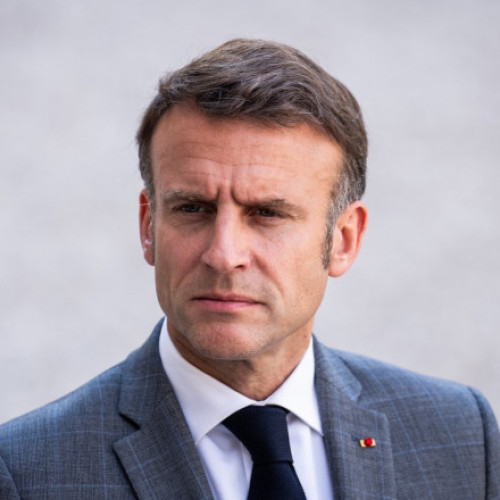 Emmanuel Macron avertizează cu privire la un posibil război civil în Franța