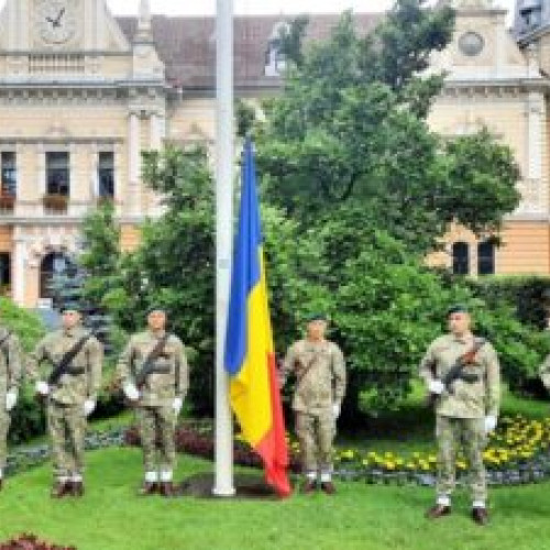 Ceremonie militară în Piața Tricolorului din Brașov astăzi