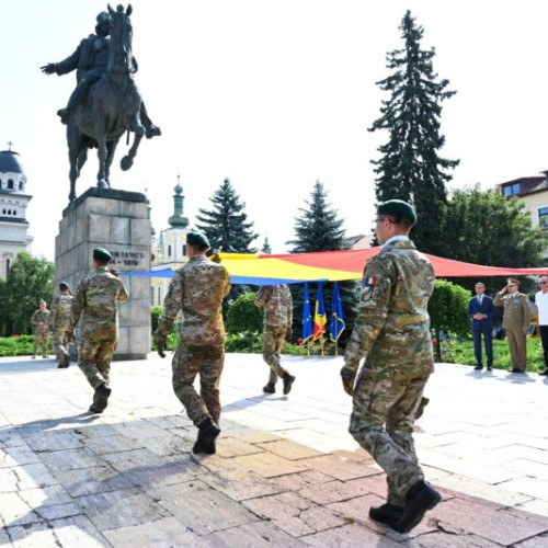 Ceremonia de ridicare a drapelului național în Târgu Mureș