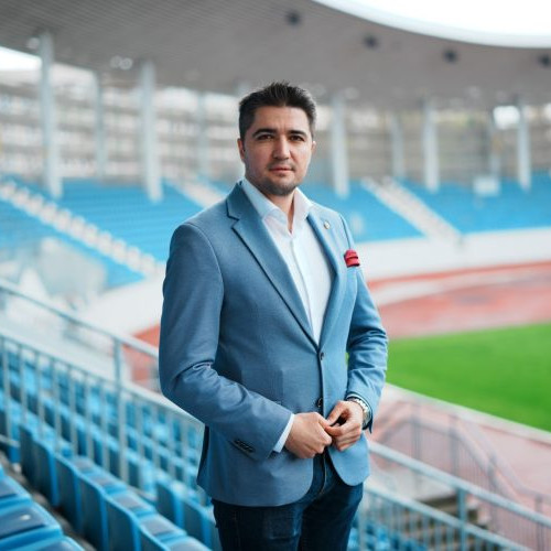 Brian Cristian, deputatul USR, lansează primul studiu cu date statistice despre stadioanele din România