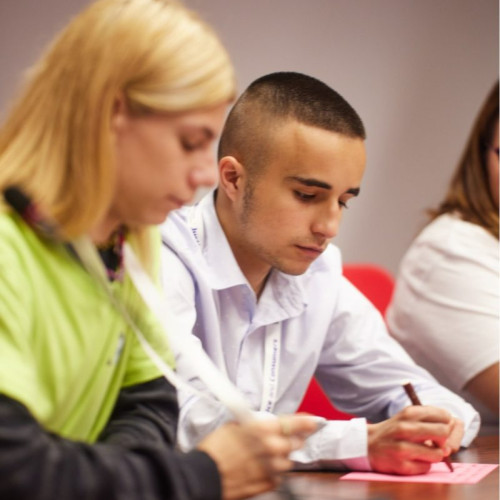 Organizația Salvați Copiii avertizează asupra stresului excesiv în perioada examenelor