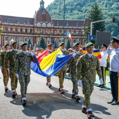 Ziua Drapelului Național sărbătorită în Piața Tricolorului din Brașov