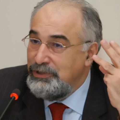 Varujan Vosganian este noul președinte al Uniunii Scriitorilor din România