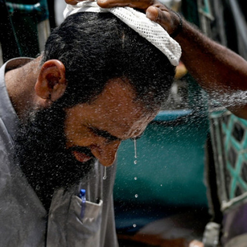 Un nou val de caniculă lovește Karachi: Mii de victime ale insolației