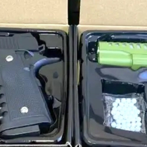 Politia a descins la o locuinta din Sarmizegetusa: dosar penal pentru posedare ilegala de arme