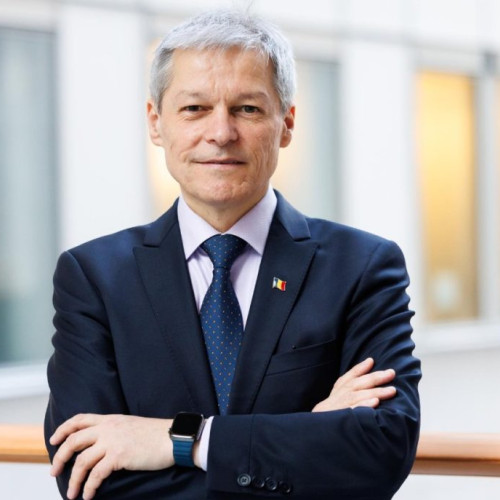 Dacian Cioloș își anunță retragerea din politică