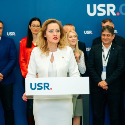 Noul președinte al USR, Elena Lasconi, își depune candidatura pentru alegerile prezidențiale
