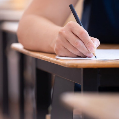 Elevii susțin proba de Matematică la Evaluarea Națională 2024