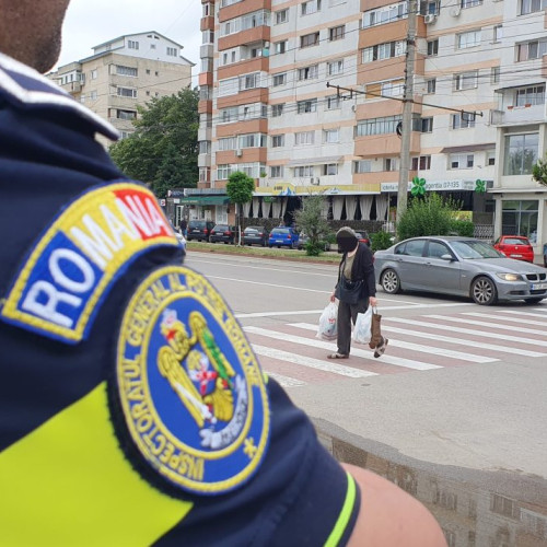 Pirat auto prins în Botoșani cu mașina ticsită de persoane, sancționat de polițiști